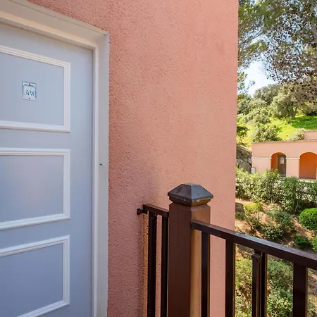 Apartment Le Hameau De Cap Esterel - Maeva - Vue Sur La Baie D Agay 2 Pieces 4 Personnes - Prestige - Super Mae-9491 *